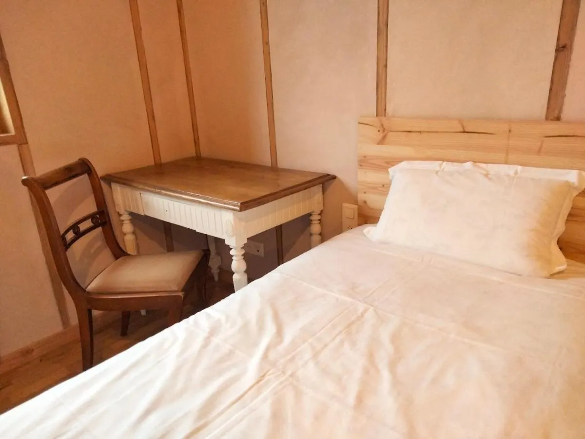 A La Belle Etoile Hotel Mellionnec